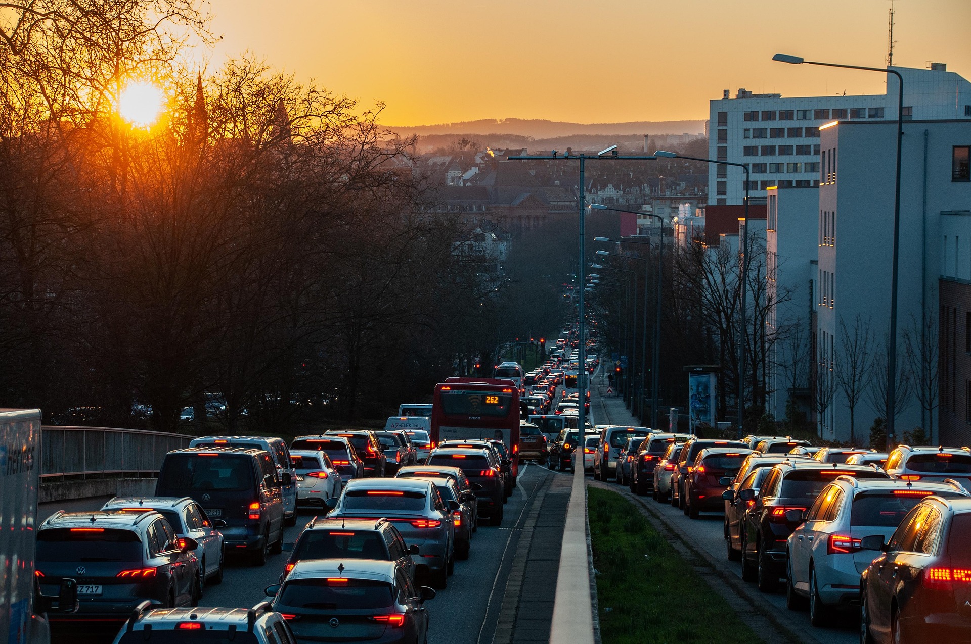 Algorytm zamiast nowego pasa. Kalifornia testuje „inteligentną autostradę”